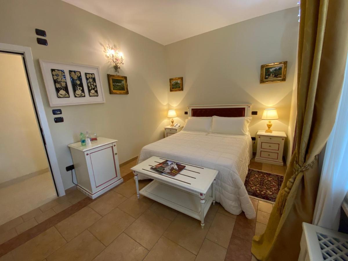 Sangiorgio Resort & Spa Cutrofiano Buitenkant foto