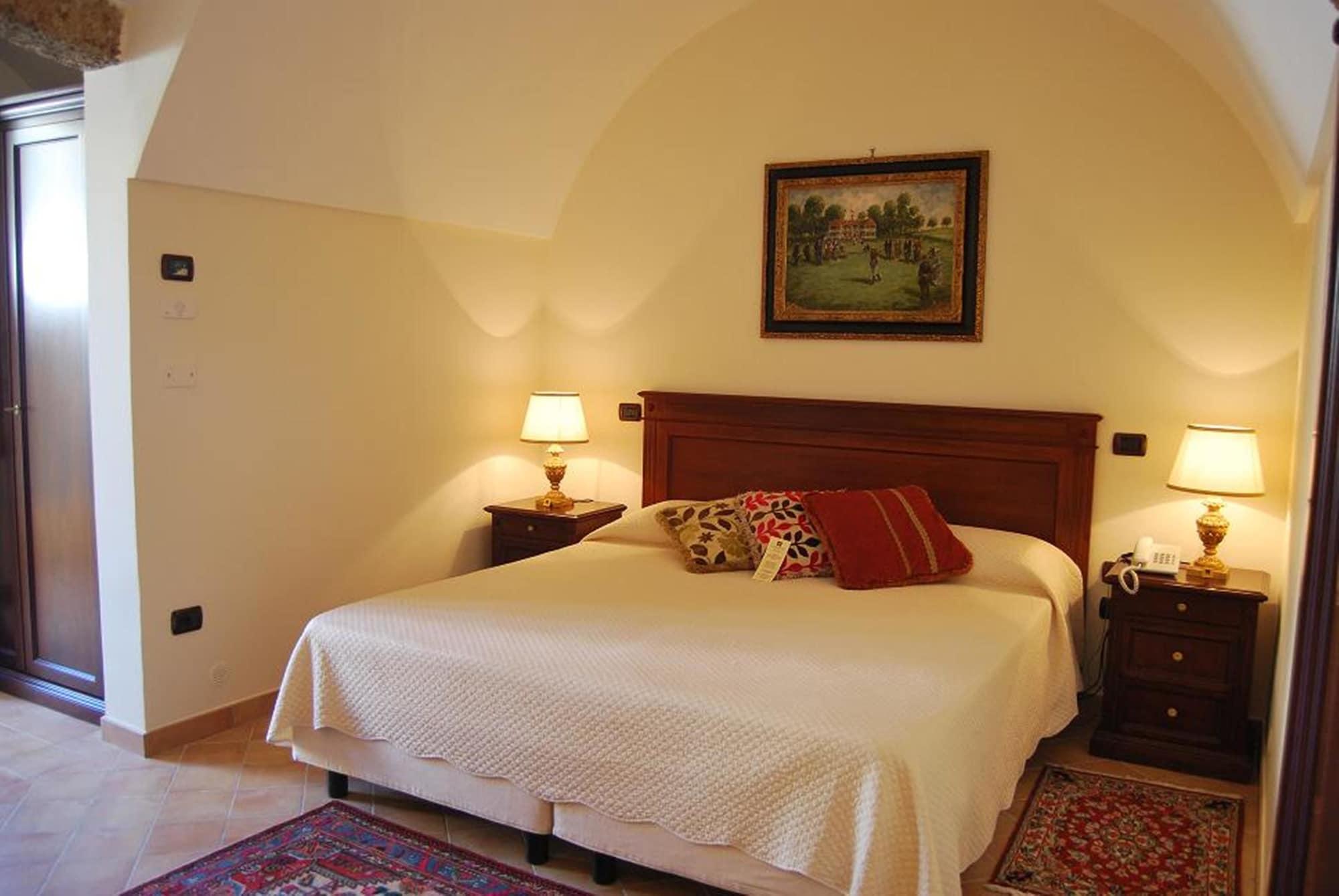 Sangiorgio Resort & Spa Cutrofiano Buitenkant foto