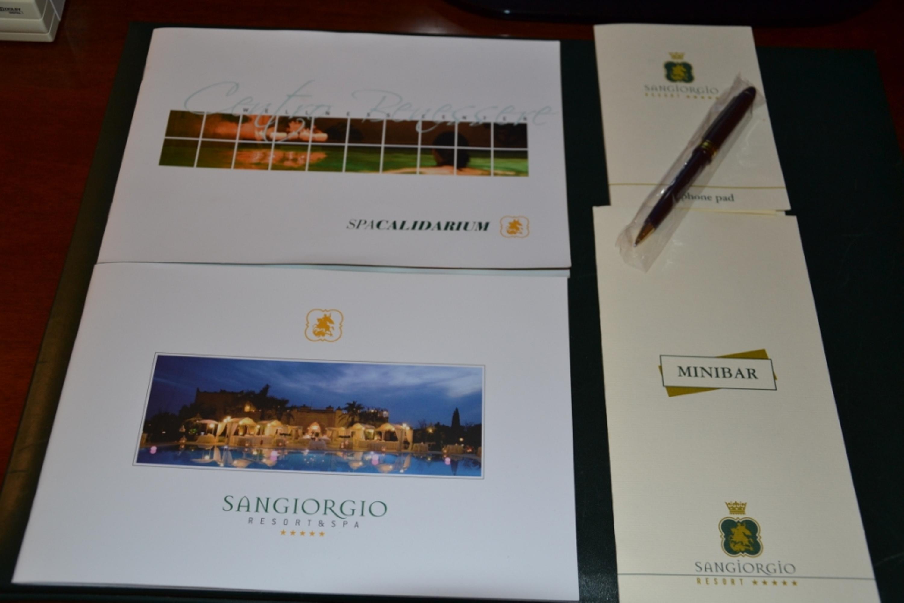Sangiorgio Resort & Spa Cutrofiano Buitenkant foto