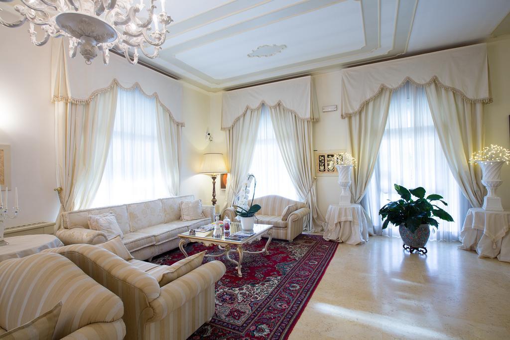Sangiorgio Resort & Spa Cutrofiano Buitenkant foto