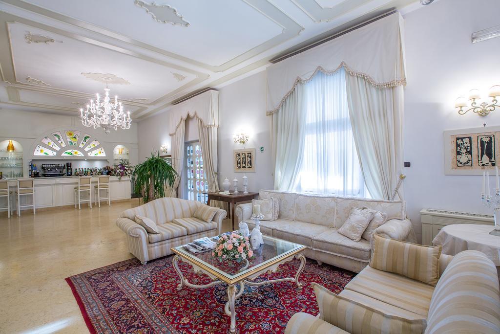 Sangiorgio Resort & Spa Cutrofiano Buitenkant foto